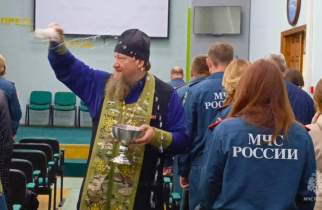 В курском управлении МЧС прошла встреча со священником
