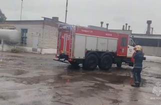 Курские огнеборцы провели учения на одном из предприятий