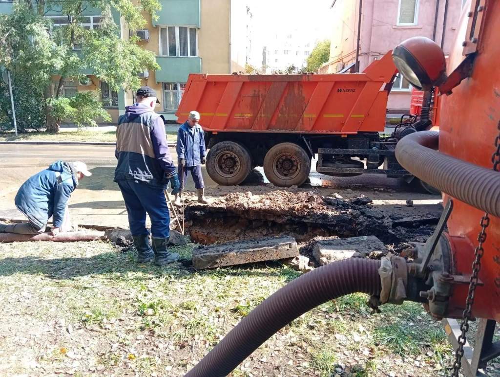 В центре Курска завершили срочный ремонт водопровода