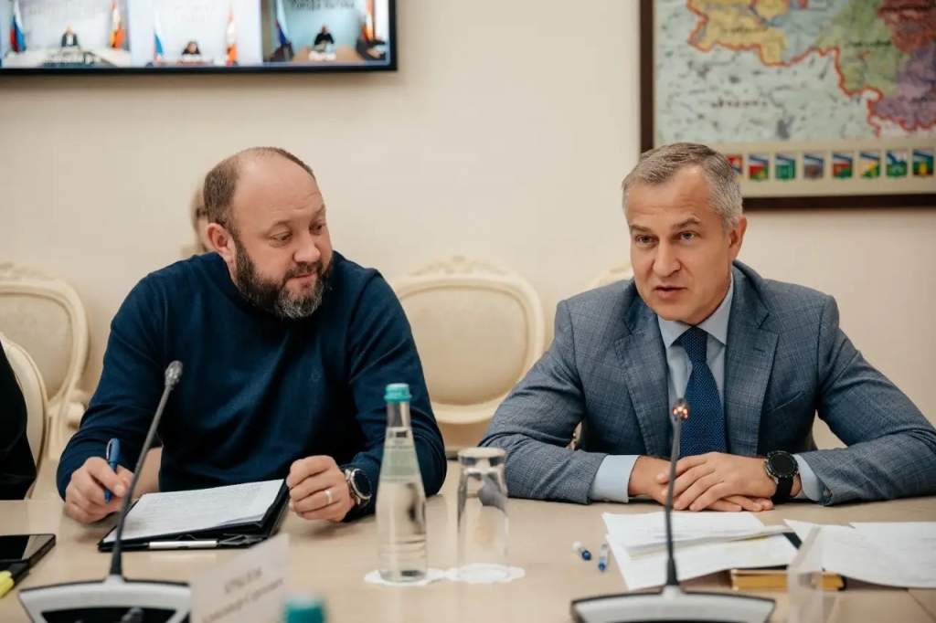 В Октябрьском районе переделают отбойник из-за лишнего крюка в 10 км