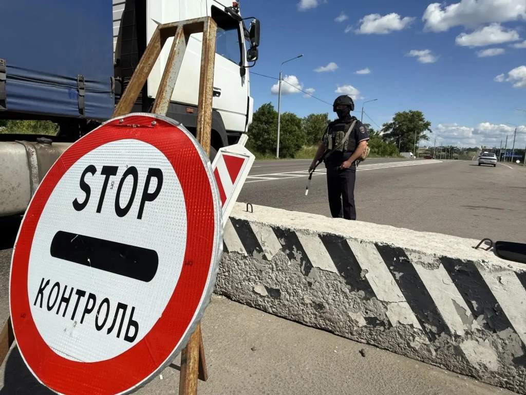 На посту в Курском районе задержали пьяного водителя без прав