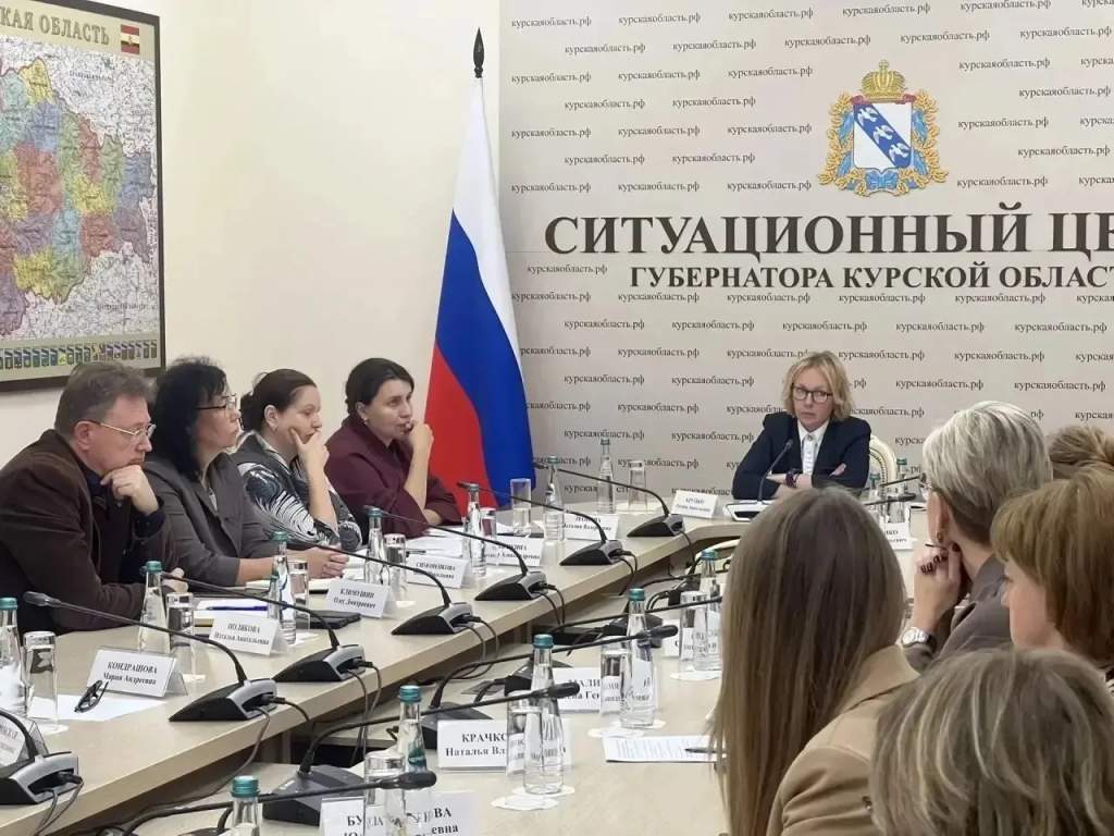 Больше половины курских учителей остаются под "бумажным прессом"