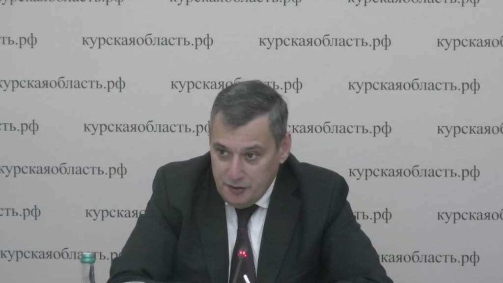 Хинштейн проводит заседание правительства после возвращения с реабилитации