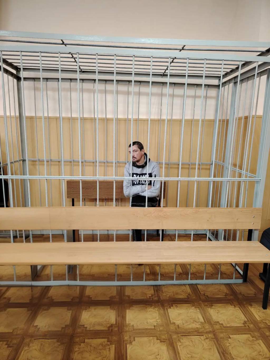 Курянина обвинили в убийстве знакомого после застолья