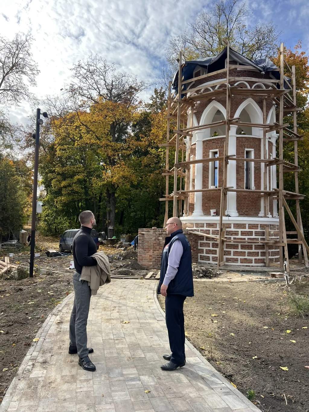 В Курской области идет преображение "Старой дороги" у башни Шамиля