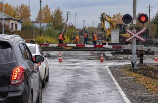 В Понырях Курской области на 8 часов закрыли железнодорожный переезд