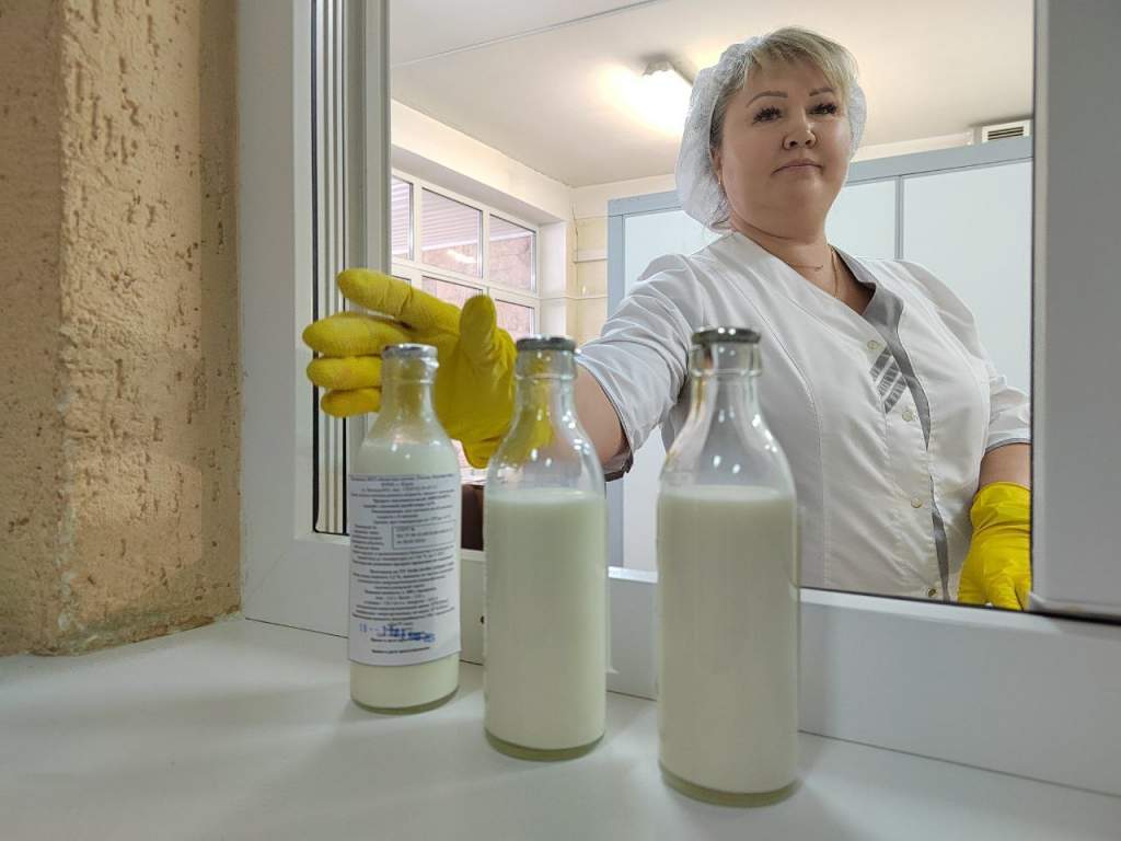 В Курске семьям с детьми до 2 лет бесплатно выдают молочные продукты