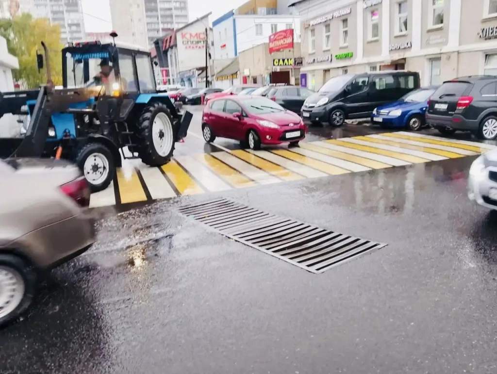 Коммунальщики Курска перешли на усиленный режим уборки города