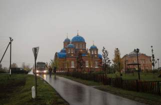 В Медвенском районе обновили 12,4 км дороги к Покровскому храму