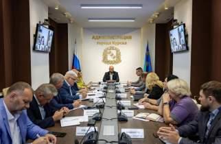 В Курске мэр провел планерку по проблемным вопросам