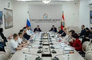 В Курске Хинштейн обсудил с Файзуллиным защиту энергетики