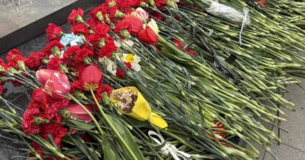 В Курске дети репрессированных почтили память своих близких